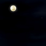 Mond am nächtlichen Himmel
